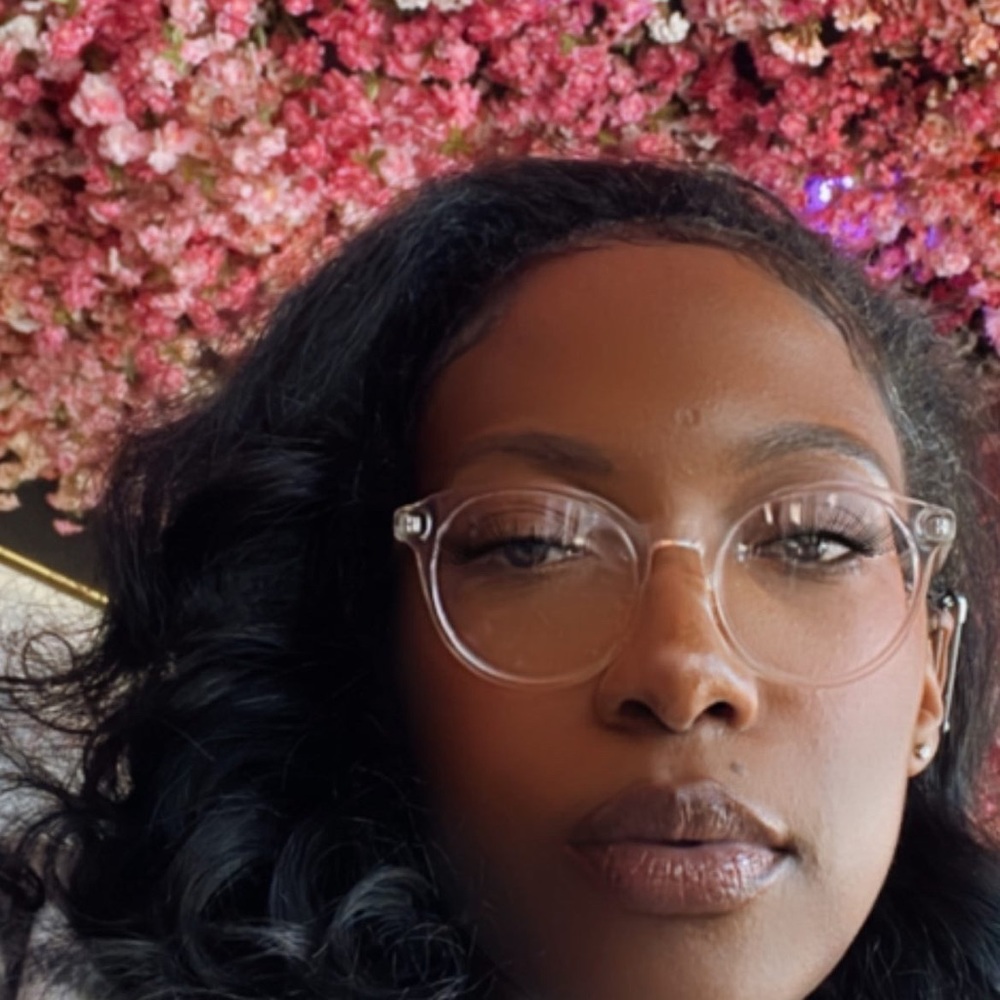 Meet your Posher, Malissa